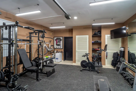 Villa in Dubai 5 bedrooms, 376 sq.m. № 96850 - photo 26