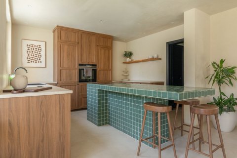 Villa in Dubai 5 bedrooms, 376 sq.m. № 96850 - photo 4