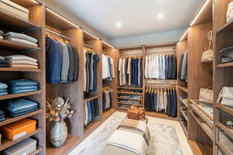 Villa in Dubai 5 bedrooms, 376 sq.m. № 96850 - photo 11