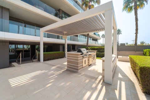 Apartment in Palm Jumeirah, Dubai 3 bedrooms, 896 sq.m. № 96858 - photo 2