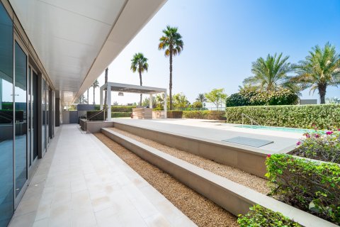 Apartment in Palm Jumeirah, Dubai 3 bedrooms, 896 sq.m. № 96858 - photo 17