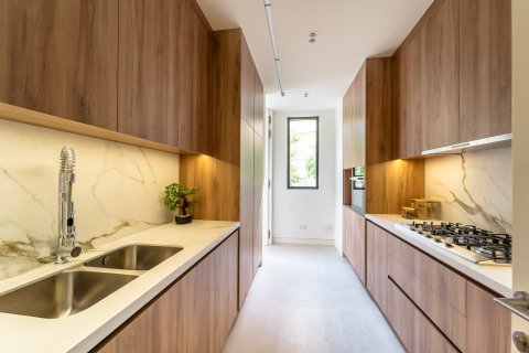 Villa in Jumeirah Islands, Dubai 5 bedrooms, 547 sq.m. № 100344 - photo 15