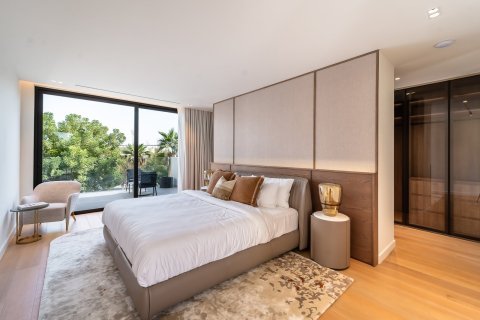 Villa in Jumeirah Islands, Dubai 5 bedrooms, 547 sq.m. № 100344 - photo 16