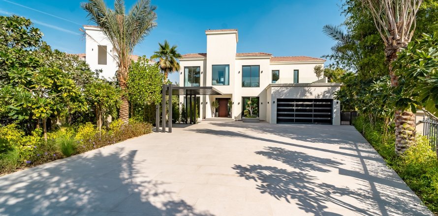 Villa in Jumeirah Islands, Dubai 5 bedrooms, 547 sq.m. № 100344