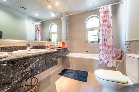 Villa à Jumeirah Islands, Dubai, 4 chambres, 488 m², № 100345 - photo 20