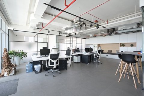Office in Jumeirah Lake Towers, Dubai 134 sq.m. № 22322 - photo 1