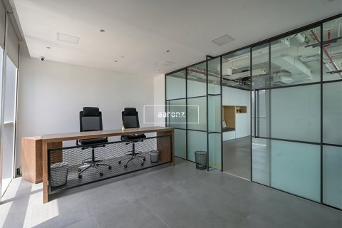 Office in Jumeirah Lake Towers, Dubai 134 sq.m. № 22322 - photo 6