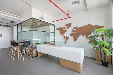 Office in Jumeirah Lake Towers, Dubai 134 sq.m. № 22322 - photo 7