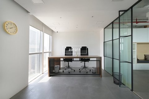 Office in Jumeirah Lake Towers, Dubai 134 sq.m. № 22322 - photo 5