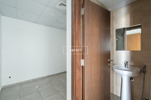 Apartment in Al Furjan, Dubai 2 bedrooms, 124.8 sq.m. № 22323 - photo 12