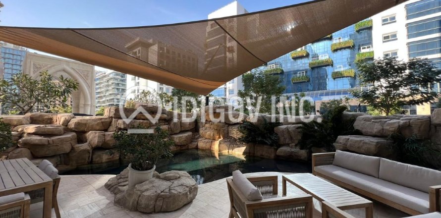 Apartment in Palm Jumeirah, Dubai 4 bedrooms, 636 sq.m. № 38582