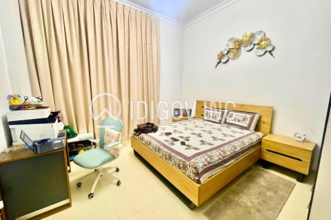 Villa in Al Barsha, Dubai 3 bedrooms, 228 sq.m. № 38578 - photo 17