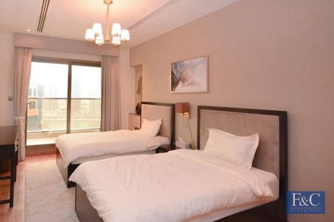 Apartment in Downtown Dubai (Downtown Burj Dubai), Dubai 2 bedrooms, 127 sq.m. № 103367 - photo 13