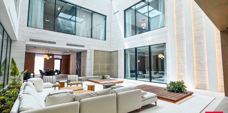 Villa à Dubai, 6 chambres, 1116 m², № 8092