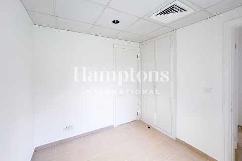 Снять в аренду виллу в Arabian Ranches 2, Дубай: 4 спальни, 301.00572000м², № 67732 - фото 13