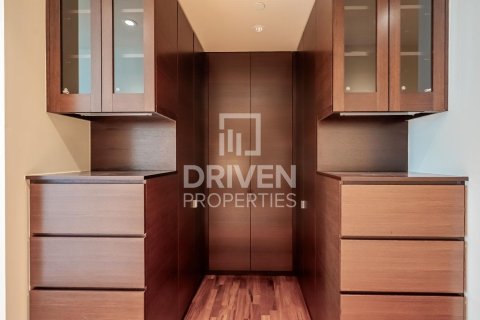 Apartment in Downtown Dubai (Downtown Burj Dubai), Dubai 3 bedrooms, 216.74 sq.m. № 138291 - photo 8