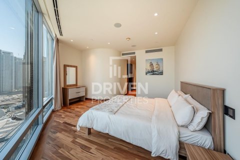 Apartment in Downtown Dubai (Downtown Burj Dubai), Dubai 3 bedrooms, 216.74 sq.m. № 138291 - photo 13