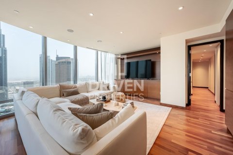 Apartment in Downtown Dubai (Downtown Burj Dubai), Dubai 3 bedrooms, 216.74 sq.m. № 138291 - photo 5