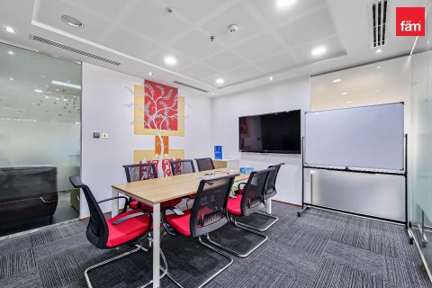 Купить коммерческую недвижимость в Дубае: 1128.4м², № 13178 - фото 14