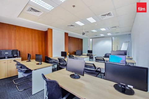 Купить коммерческую недвижимость в Дубае: 1128.4м², № 13178 - фото 17