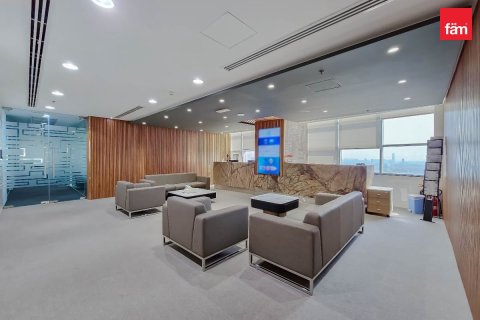 Купить коммерческую недвижимость в Дубае: 1128.4м², № 13178 - фото 6
