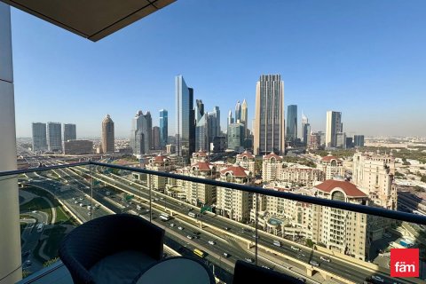 Снять в аренду квартиру в Даунтаун Дубай (Даунтаун Бурдж Дубай), Дубай: 52.2м², № 92069 - фото 3