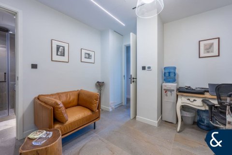 Apartment in Downtown Dubai (Downtown Burj Dubai), Dubai 2 bedrooms, 161 sq.m. № 76051 - photo 10