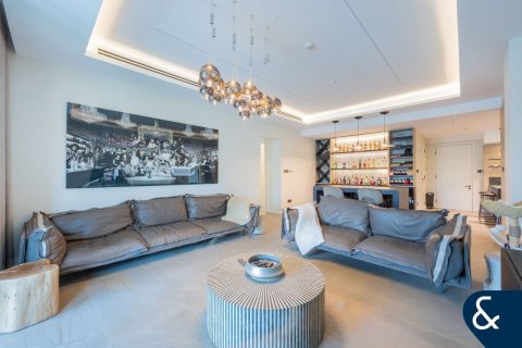 Apartment in Downtown Dubai (Downtown Burj Dubai), Dubai 2 bedrooms, 161 sq.m. № 76051 - photo 18