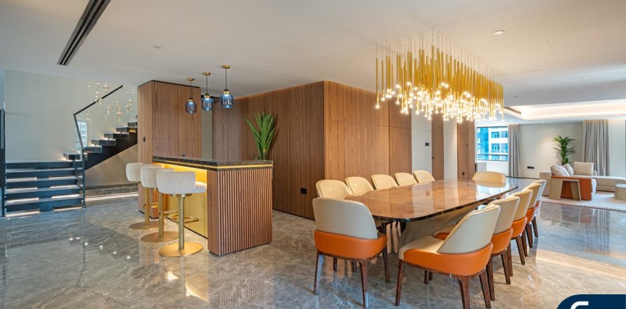 Apartment in Bahar, Jumeirah Beach Residence, Dubai 4 bedrooms, 595 sq.m. № 76050