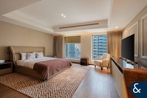 Apartment in Bahar, Jumeirah Beach Residence, Dubai 4 bedrooms, 595 sq.m. № 76050 - photo 15