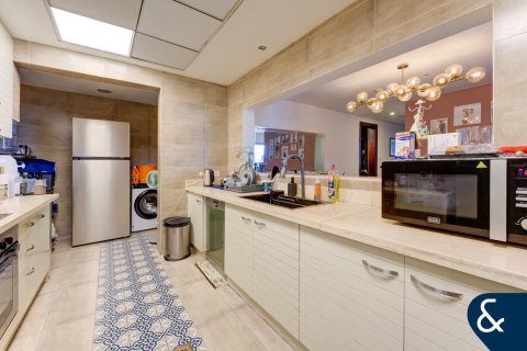 Apartamento en Marina Tower, Dubai Marina, Dubai, 2 dormitorios, 251 m², № 76041 - foto 10