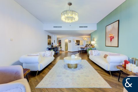 Apartamento en Marina Tower, Dubai Marina, Dubai, 2 dormitorios, 251 m², № 76041 - foto 5