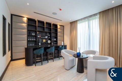 Villa in Jumeirah Golf Estates, Dubai 5 bedrooms, 574 sq.m. № 76043 - photo 11