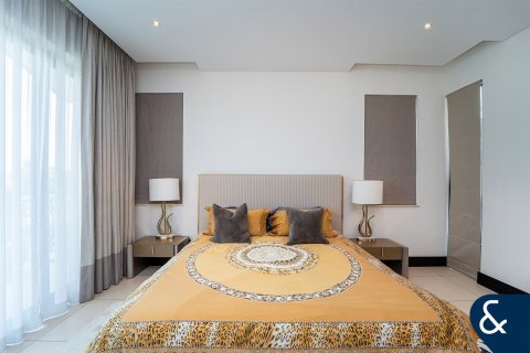 Villa in Jumeirah Golf Estates, Dubai 5 bedrooms, 574 sq.m. № 76043 - photo 17