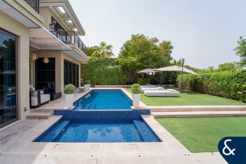 Villa in Jumeirah Golf Estates, Dubai 5 bedrooms, 574 sq.m. № 76043 - photo 3