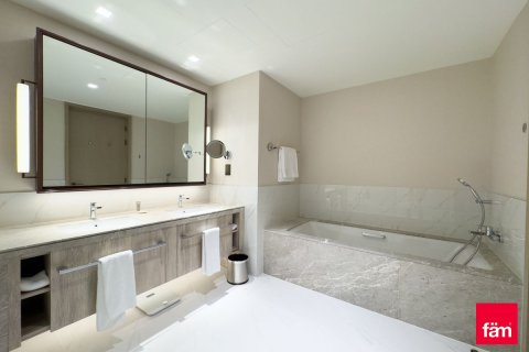 Apartamento en Dubai, 2 dormitorios, 102.4 m², № 84317 - foto 12