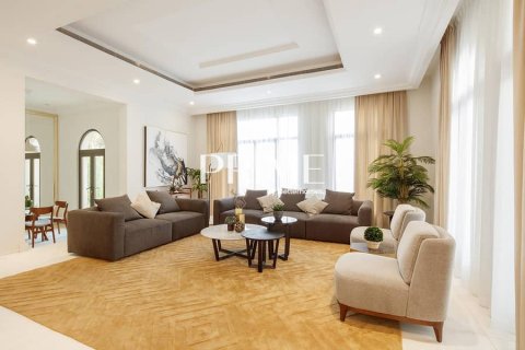 Villa in Palm Jumeirah, Dubai 6 bedrooms, 1366 sq.m. № 21694 - photo 19
