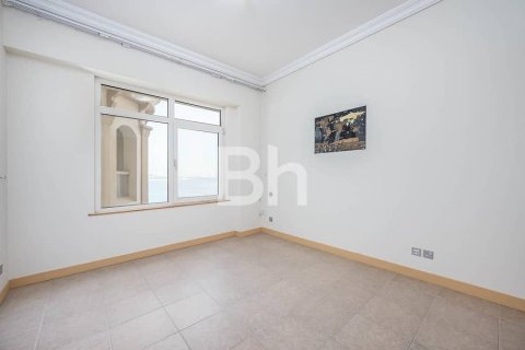 Снять в аренду квартиру в Пальме Джумейре, Дубай: 2 спальни, 186м², № 21693 - фото 7