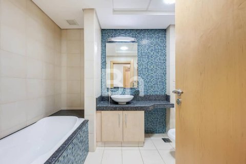 Снять в аренду квартиру в Пальме Джумейре, Дубай: 2 спальни, 186м², № 21693 - фото 14