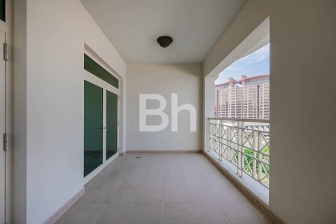 Снять в аренду квартиру в Пальме Джумейре, Дубай: 2 спальни, 186м², № 21693 - фото 9