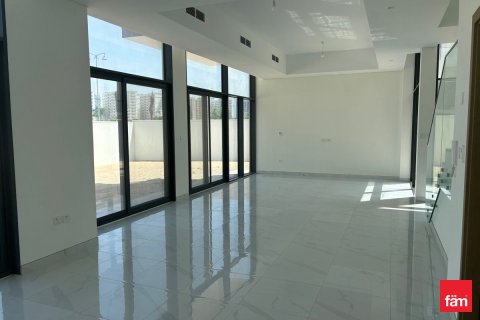 Villa in Al Furjan, Dubai 4 bedrooms, 518.8 sq.m. № 40726 - photo 3