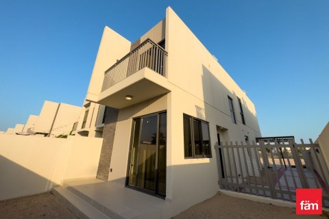Villa in Dubai 3 bedrooms, 186.7 sq.m. № 40740 - photo 1