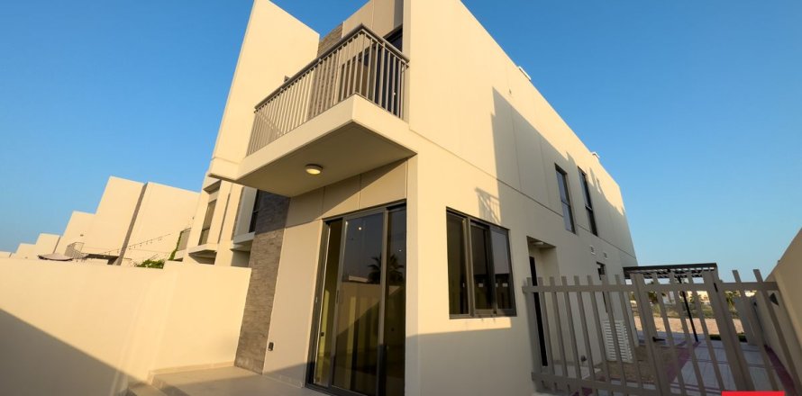 Villa in Dubai 3 bedrooms, 186.7 sq.m. № 40740