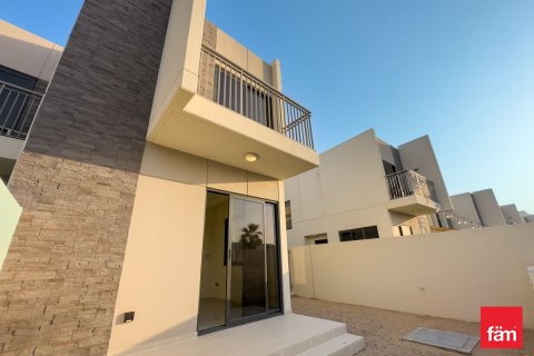 Villa in Dubai 3 bedrooms, 186.7 sq.m. № 40740 - photo 2