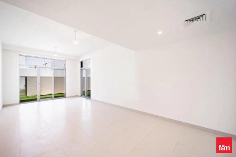 Вилла в Дубае, 3 спальни, 179.4м², № 110861