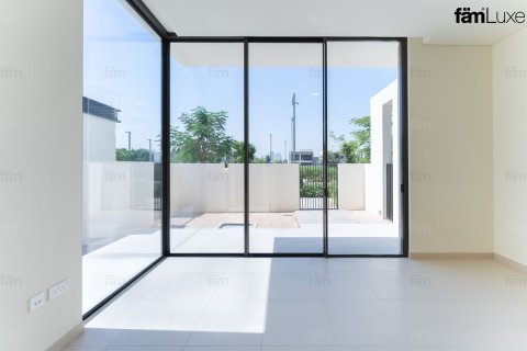Villa à Dubai Hills Estate, Dubai, 5 chambres, 659.2 m², № 110863 - photo 5