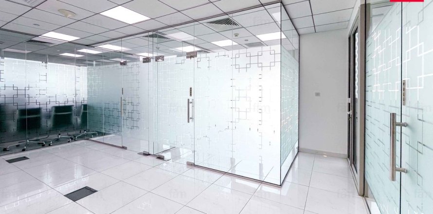 Офис в Бизнес-Бэе, Дубай, 107.5м², № 83622