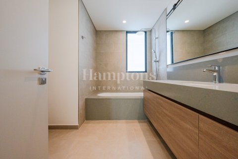 Townhouse in Sweden, The World Islands, Dubai 3 bedrooms, 177.43915582 sq.m. № 110250 - photo 5