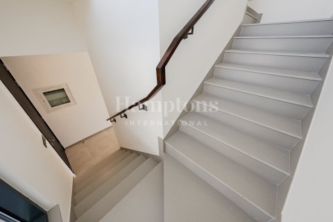 Townhouse in Sweden, The World Islands, Dubai 3 bedrooms, 177.43915582 sq.m. № 110250 - photo 19