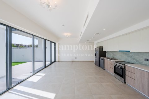 Townhouse in Sweden, The World Islands, Dubai 3 bedrooms, 177.43915582 sq.m. № 110250 - photo 3